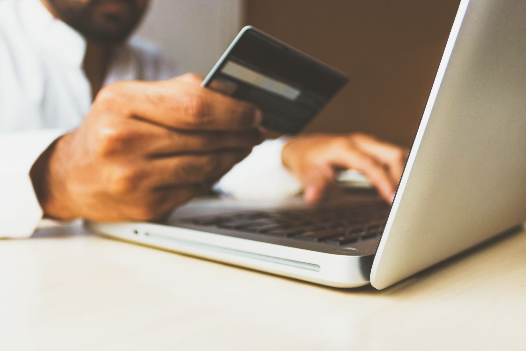10 Insightful E-commerce Statistics for Businesses