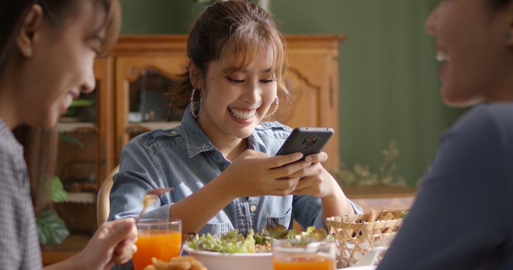 tiktok in the philippines, woman watching tiktok